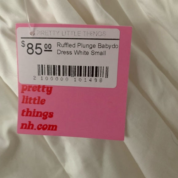 White dress - Picture 4 of 5